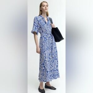 H&M Tie-Belt Shirt Dress Bright blue White patterned Women’s Sze:S
Calf-length